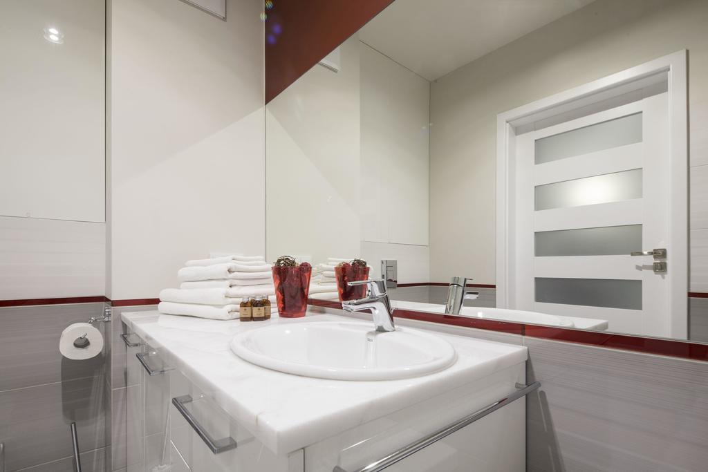 Ferienwohnung Ah Apartament 8 Pietro Białystok Zimmer foto